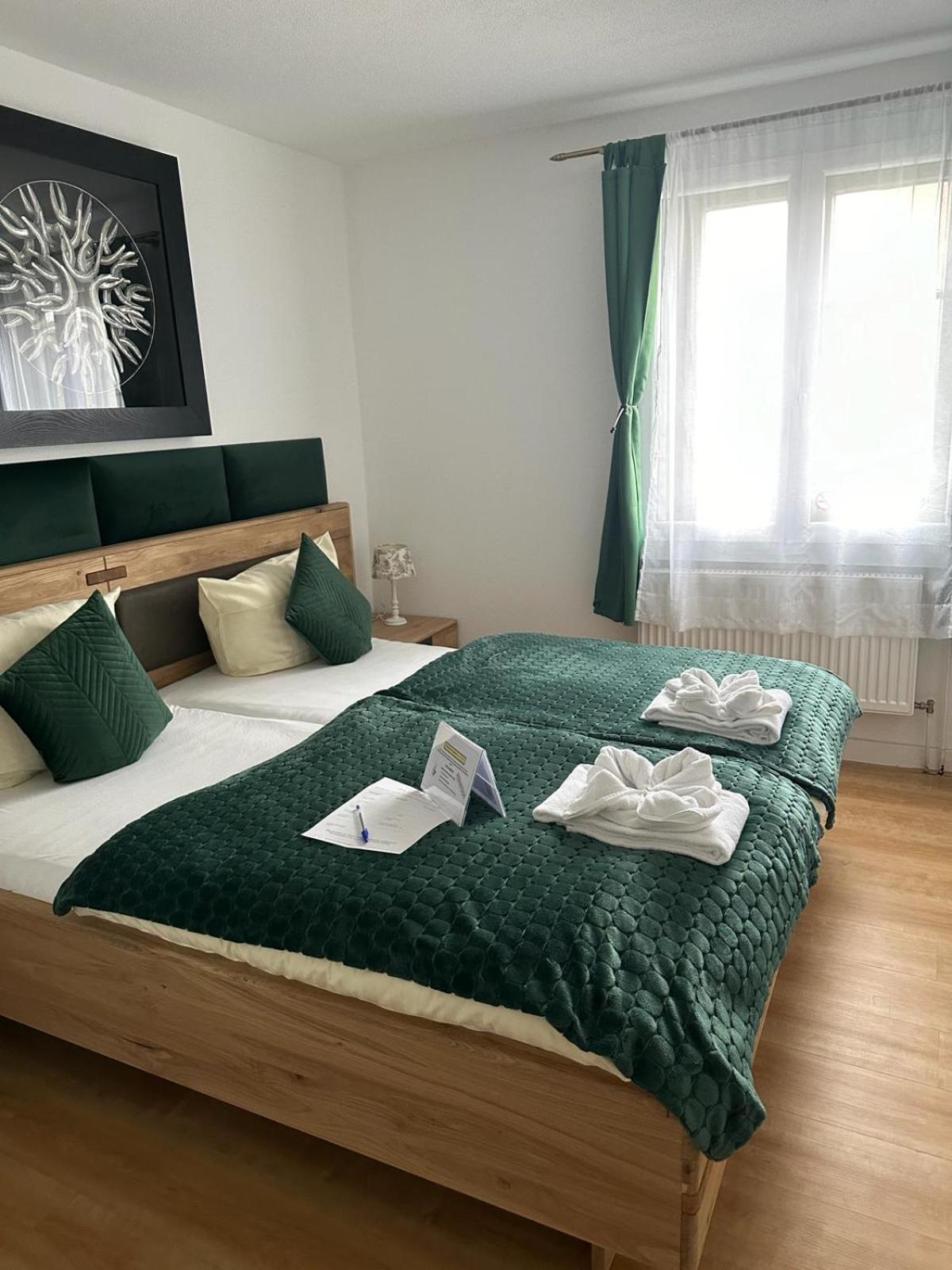 Отель Zum Goldenen Anker 3*